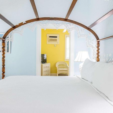 Deluxe King With Balcony - At James House With Parking! Key West Extérieur photo
