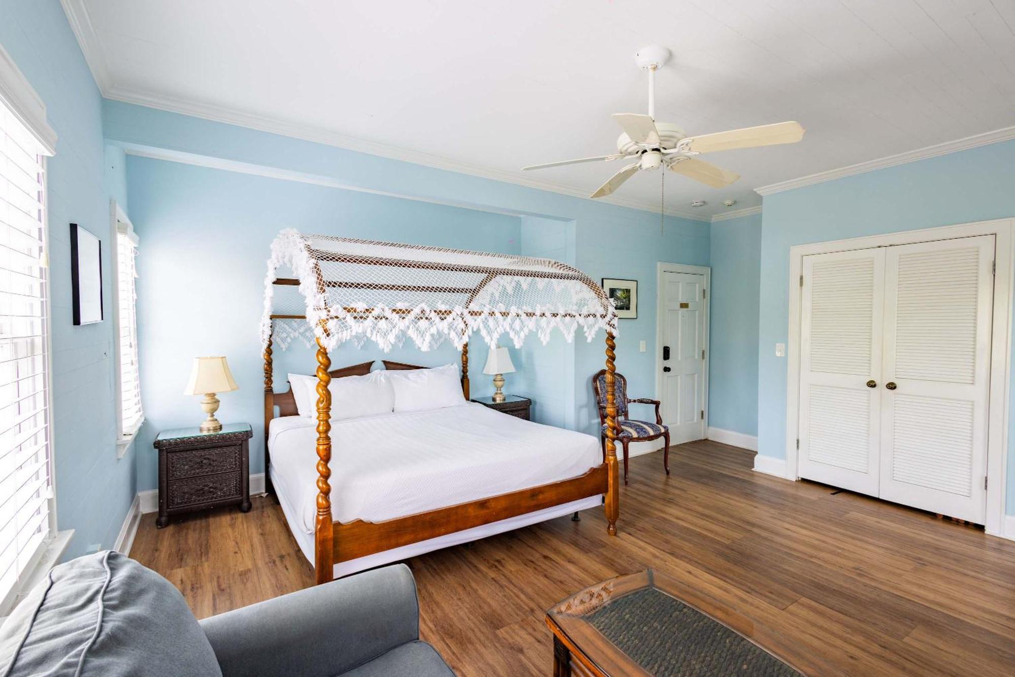 Deluxe King With Balcony - At James House With Parking! Key West Extérieur photo